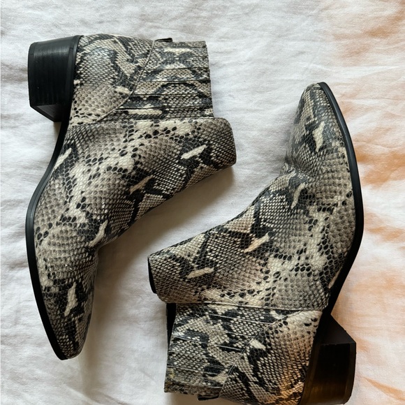 Halogen | booties - Picture 4 of 5